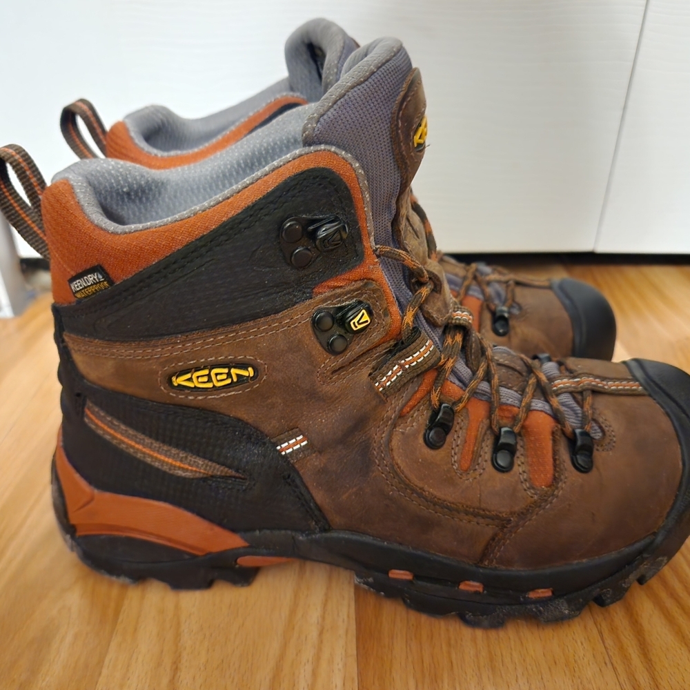 KEEN UTILITY HIKING BOOTS - Picture 2 of 7